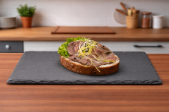 Cibulák s roastbeefem 1000g (10 ks)