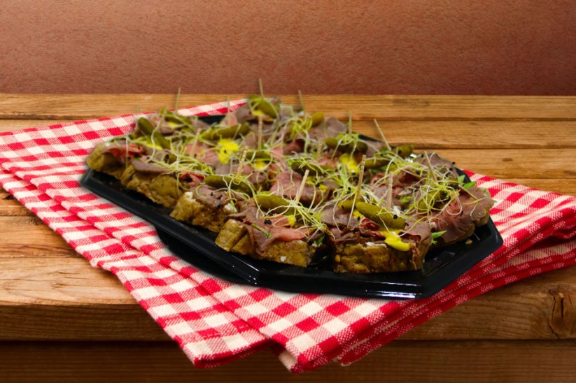 Kanapky s rostbífem a okurkem Delicias (15 ks)